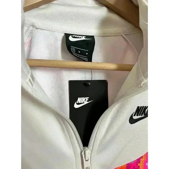 Nike Sportswear Pink Floral Printed Jacket Size Medium - Picture 2 of 10